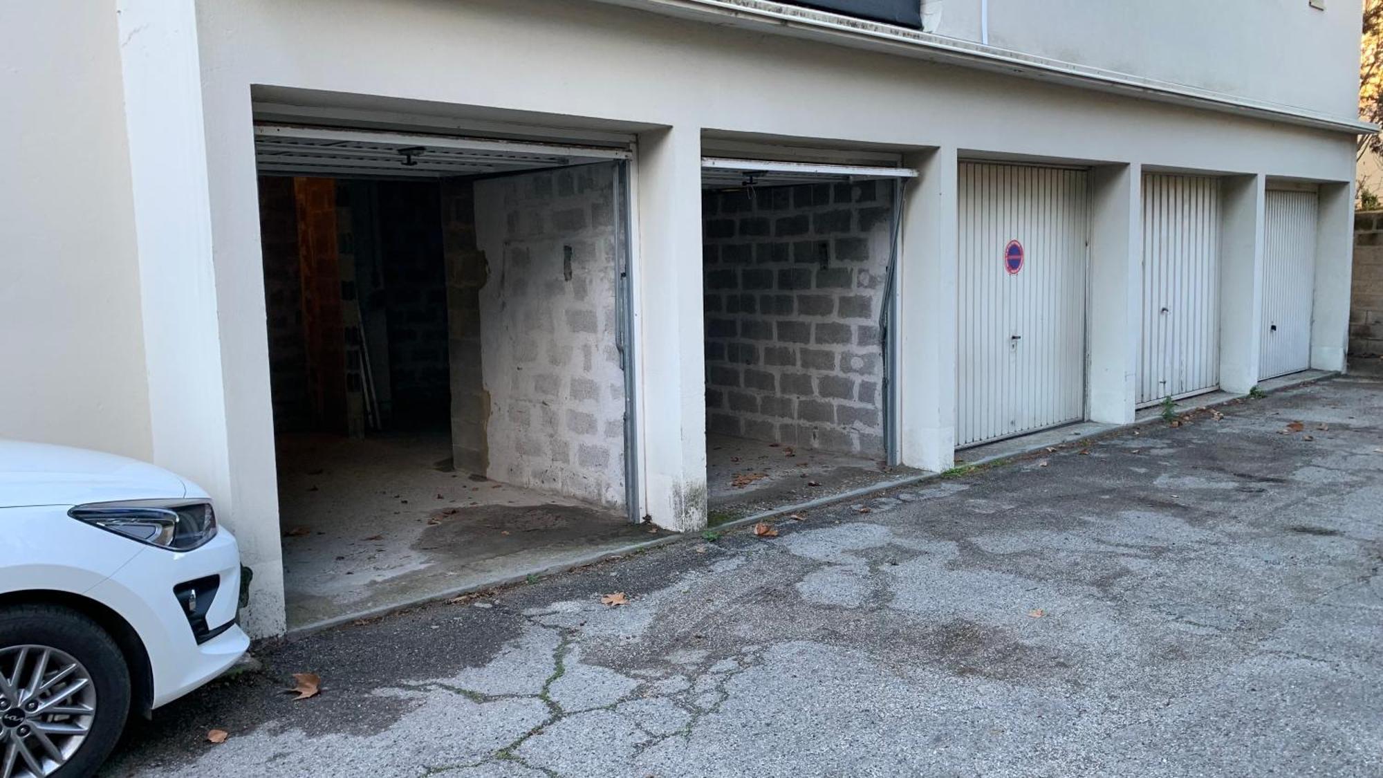 Au Calme De L'Iris - Clim - Garage - Wifi - Tramway Lejlighed Avignon Eksteriør billede